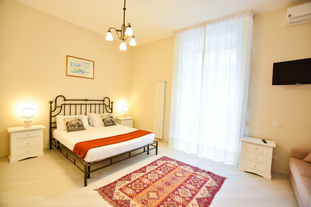 Bed & Breakfast Domus Borbonica Naples